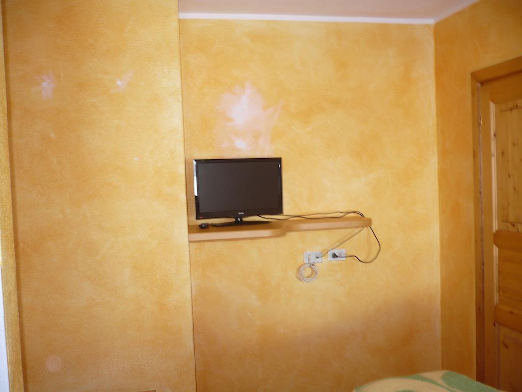Casa Gembre Apartment Livigno Cameră foto