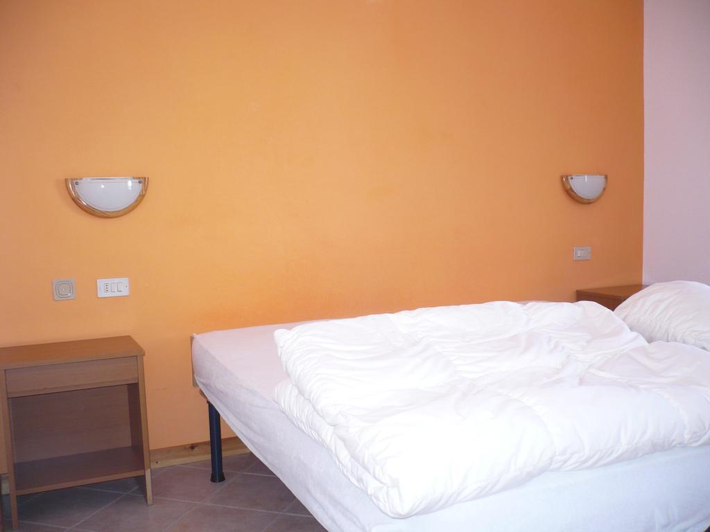 Casa Gembre Apartment Livigno Cameră foto